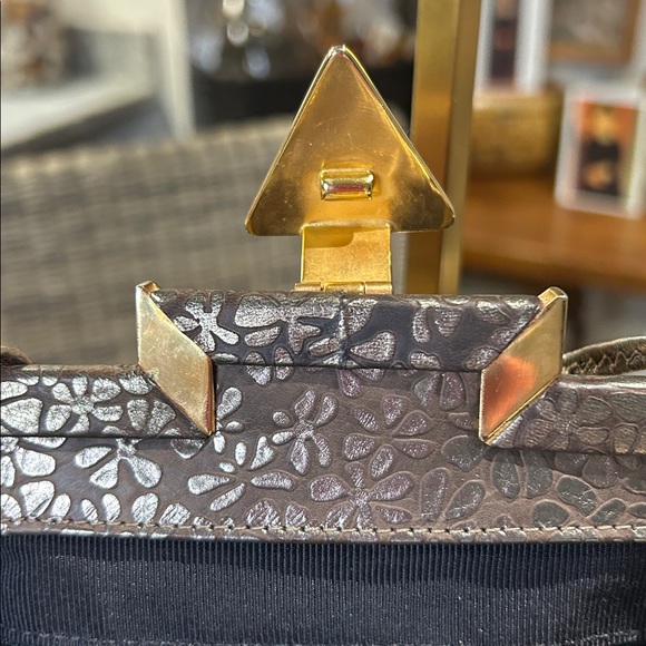 Sharif Gold/Blue/Silver Crossbody/Clutch Multi Textured 9”x 7” Clasp Lock EUC - Picture 7 of 8